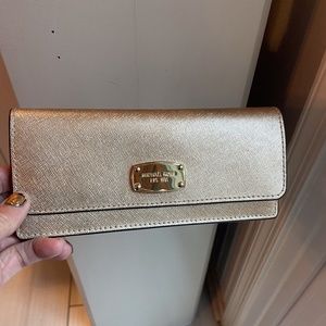 Michael kors gold wallet